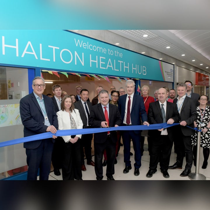 Empty shopping centre units converted into NHS health hub and Citizens
